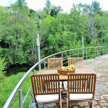 Country house Moinho Da Ponte Velha *