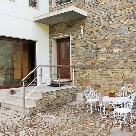 Moinho Da Ponte Velha Country house *